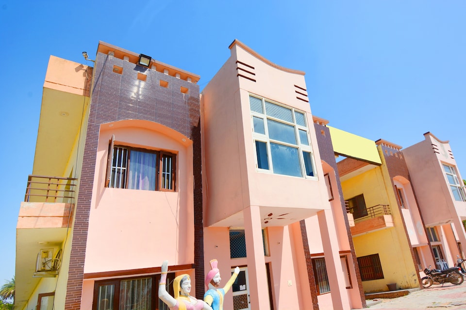 SPOT ON 38845 Gursimran Complex, Zirakpur, Zirakpur