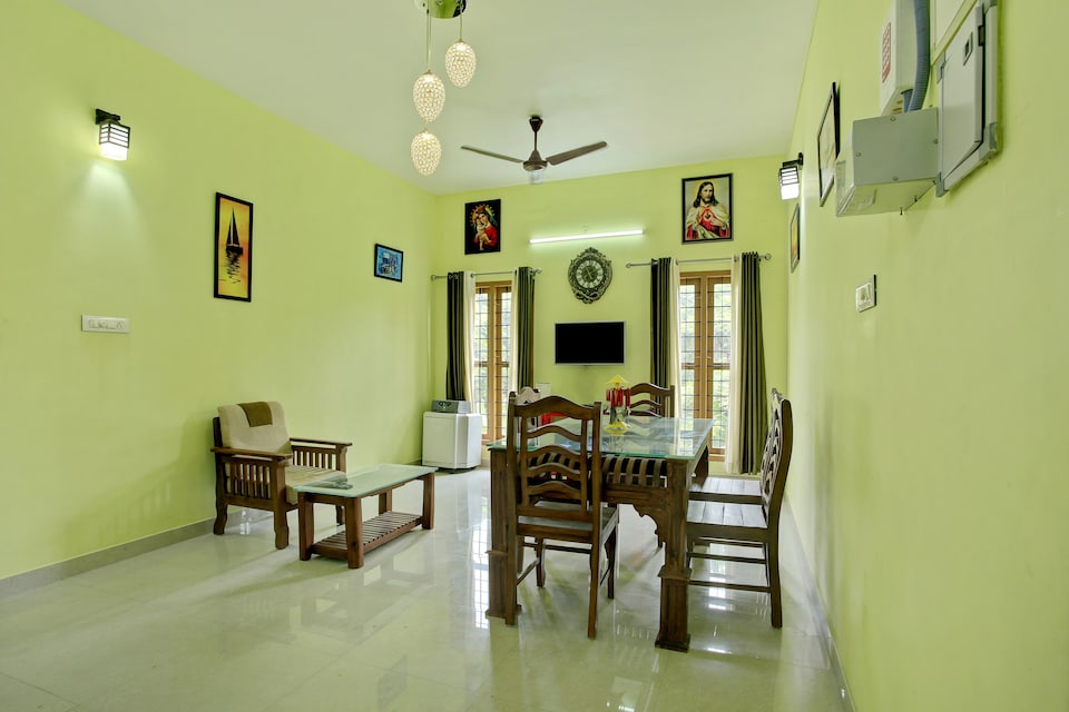 OYO Home 38850 Refreshing Stay Near Kaloor Stadium, Kaloor Kochi, Kochi