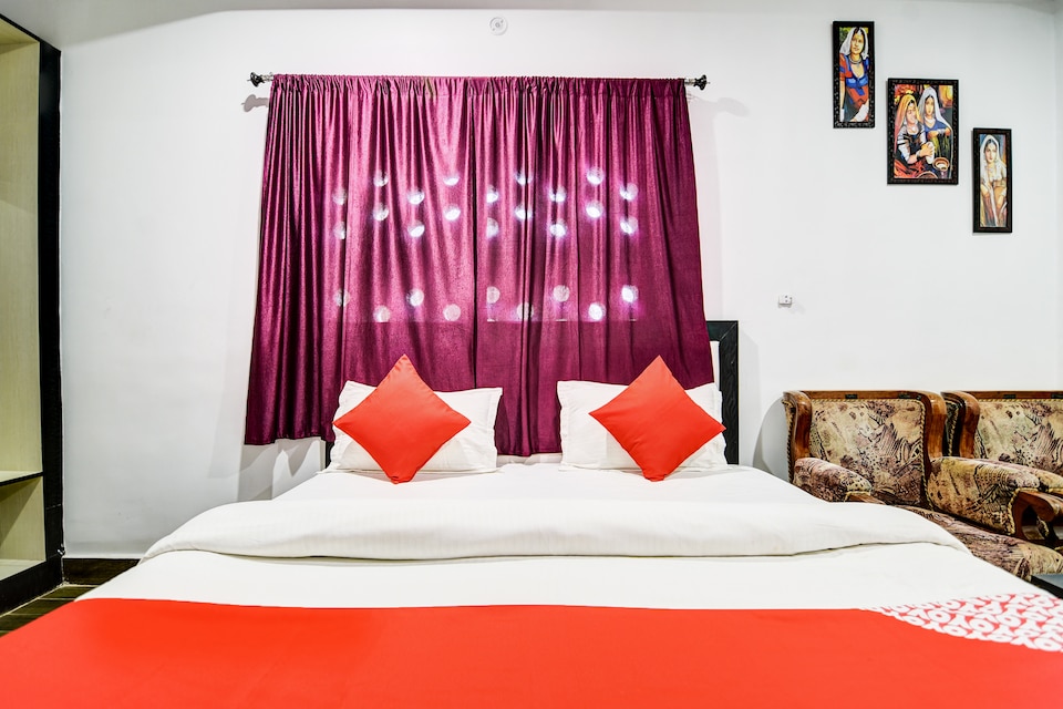 Capital O S Sumangalam Palace, Sultanpur, सुल्तानपुर