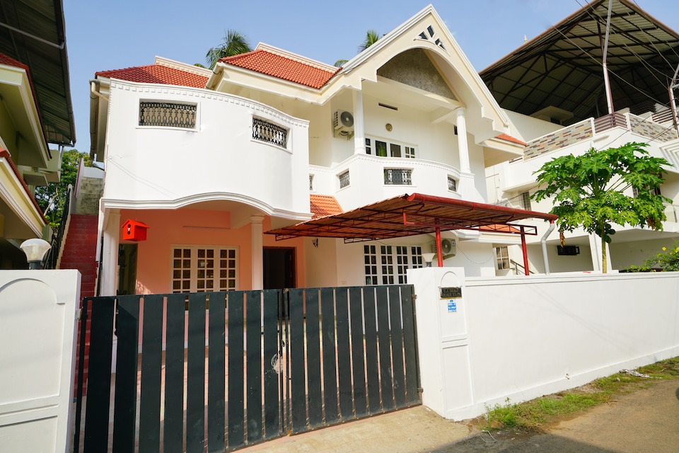 OYO 39288 Spacious Stay Near Info-park, Kakkanad Kochi, Kochi