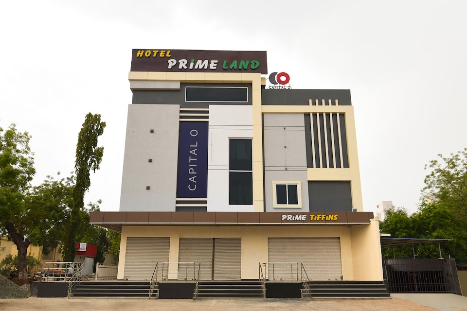 Capital O 39289 Hotel Prime Land, Kurnool-II, Kurnool