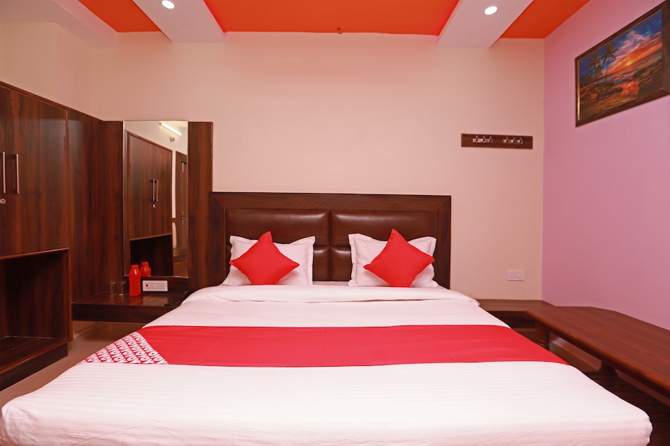 OYO 39309 Ram Krishan Home, City Centre, Gwalior