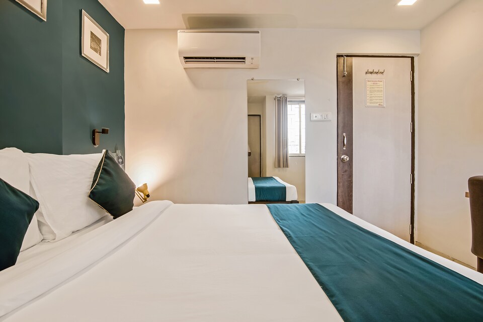 SilverKey Executive Stays 39316 Nirsukh Palace, Mumbai Panvel-CBD, Mumbai