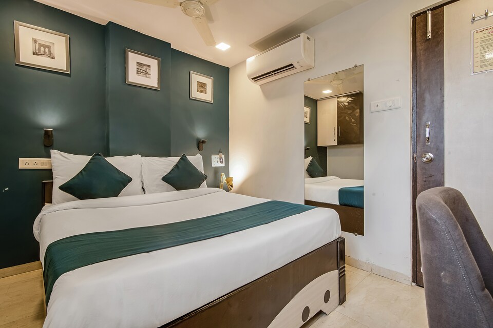 SilverKey Executive Stays 39316 Nirsukh Palace, Mumbai Panvel-CBD, Mumbai