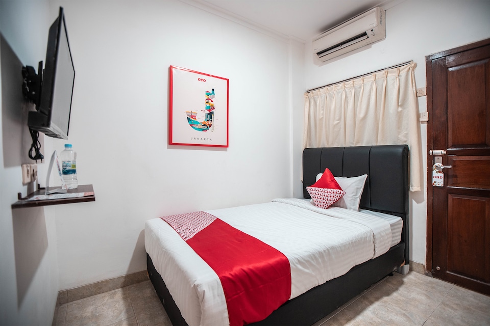 OYO 868 Wisma Taisir, Kemanggisan, Jakarta