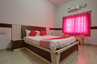 OYO 39325 The New Pepperland