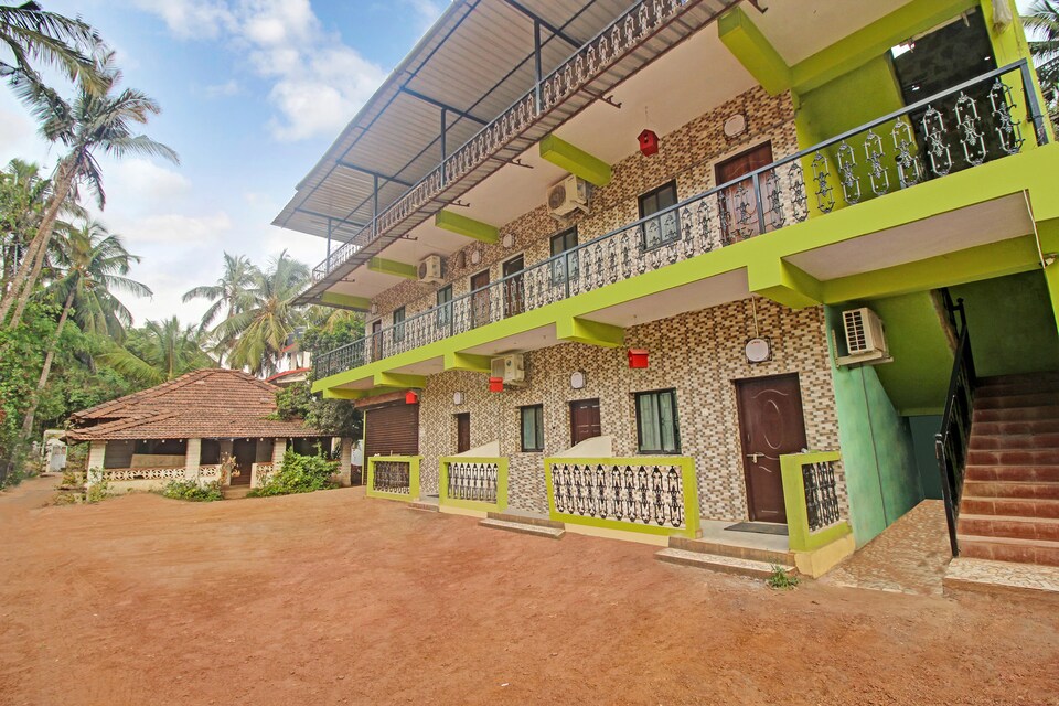 OYO Home 39343 Elegant Studios Calangute, Calangute Goa, गोवा