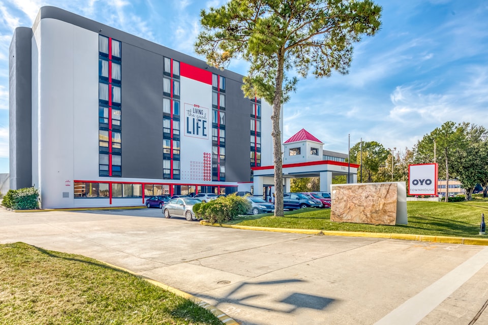 OYO Townhouse Houston George Bush Intercontinental, C77060, Houston