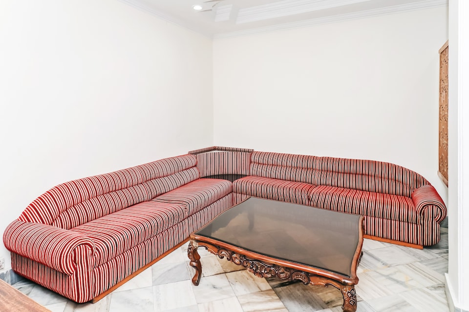 OYO 39348 Hotel Samrat, Katra, Katra