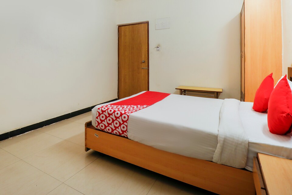 OYO 31532 Ira Residency, Sarajpur Road Bangalore, Bangalore