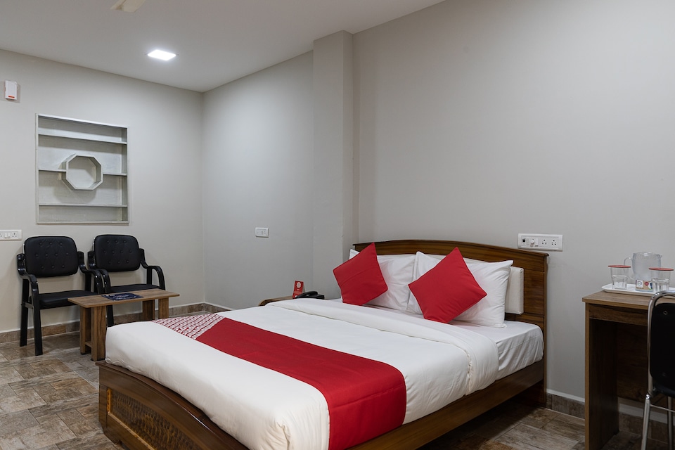 Hotel O Nestle inn, Velachery, Chennai