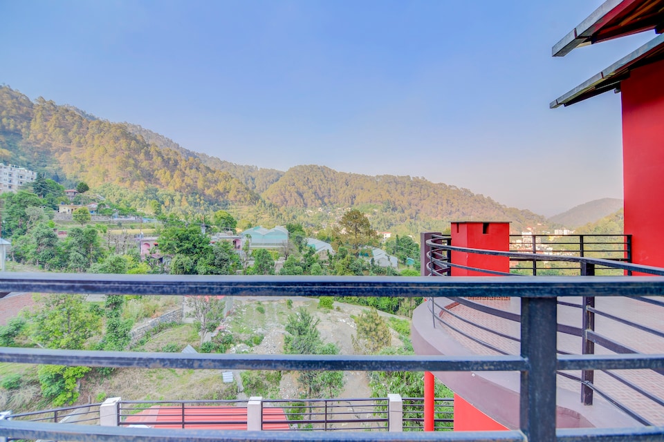 OYO Home 39356 Cozy 2BHK Bhowali, Bhowali Nainital, Nainital