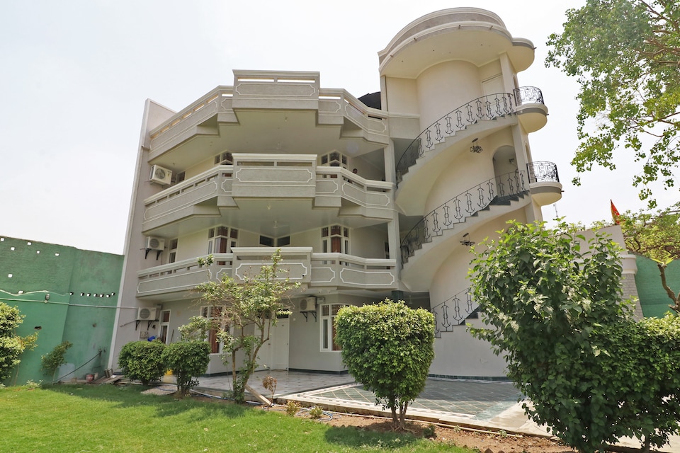 OYO 39362 Shree Krishna Greens, Manoharpura Mathura, Mathura