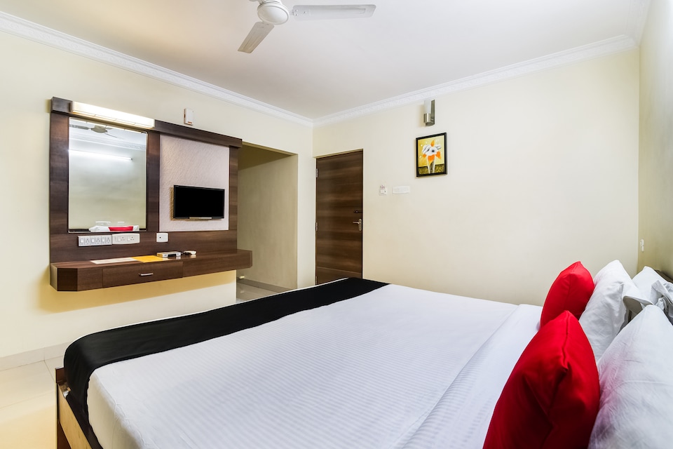 Capital O 39386 Centre Park, Gandhipuram Coimbatore, Coimbatore