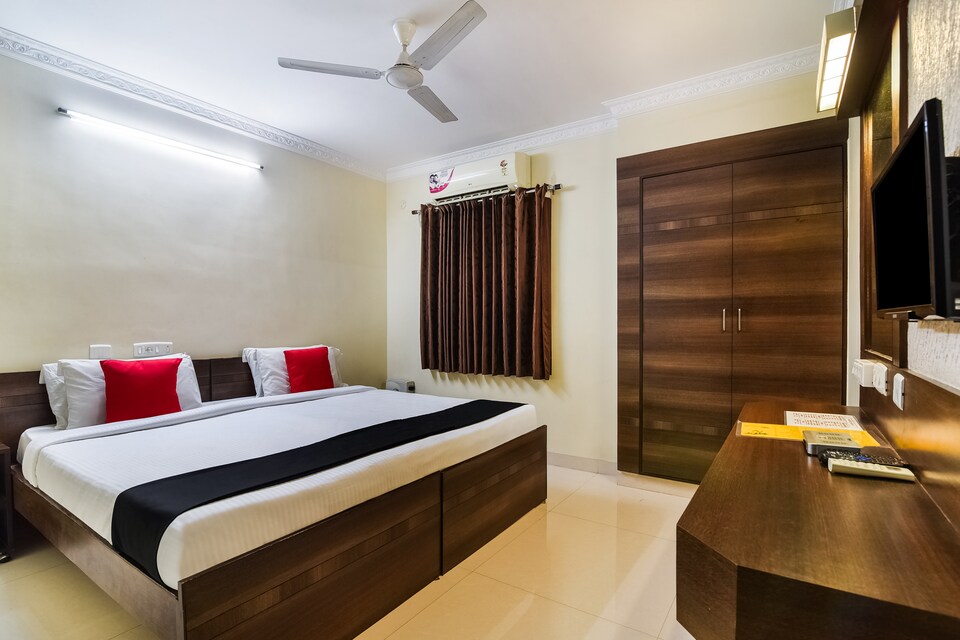 Capital O 39386 Centre Park, Gandhipuram Coimbatore, Coimbatore