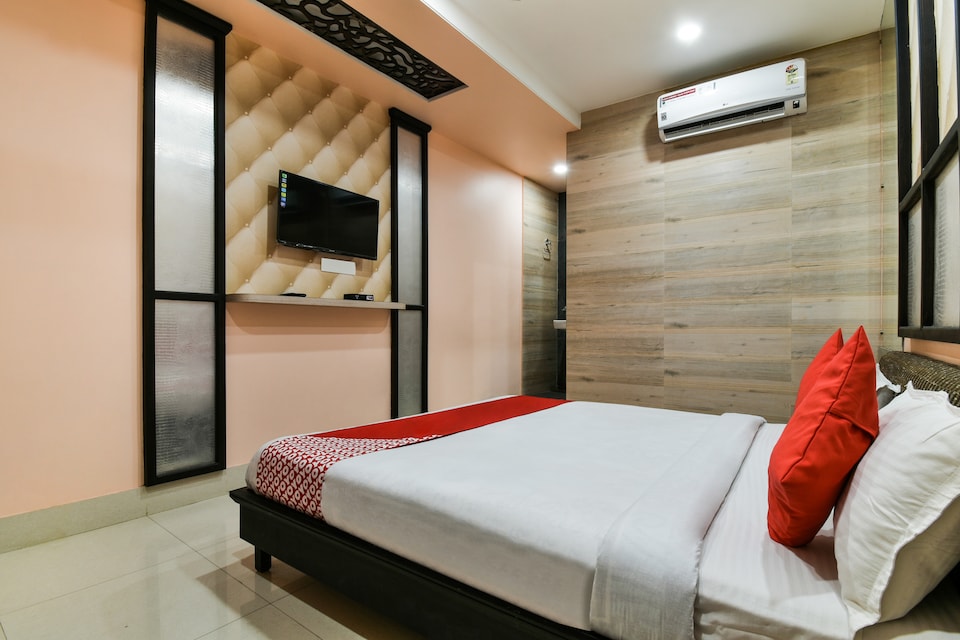 OYO 39389 Hotel Kanha And Restaurant, Sikar, Sikar