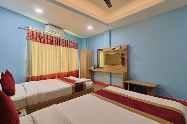 OYO 381 Hotel Pashupati Plaza