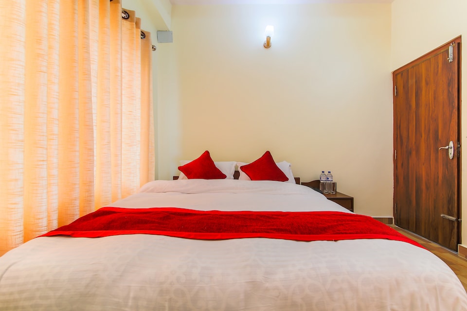 OYO 382 Hotel Dela Mount, Pokhara, Pokhara