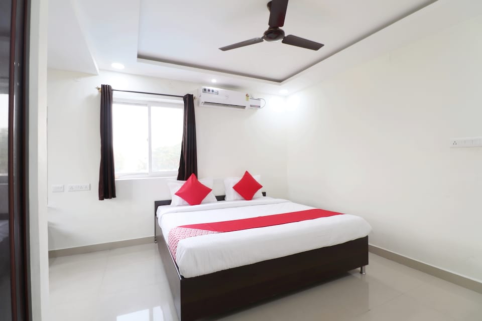 OYO 39395 Encore Suits , Indiranagar Extension Bangalore, Bangalore