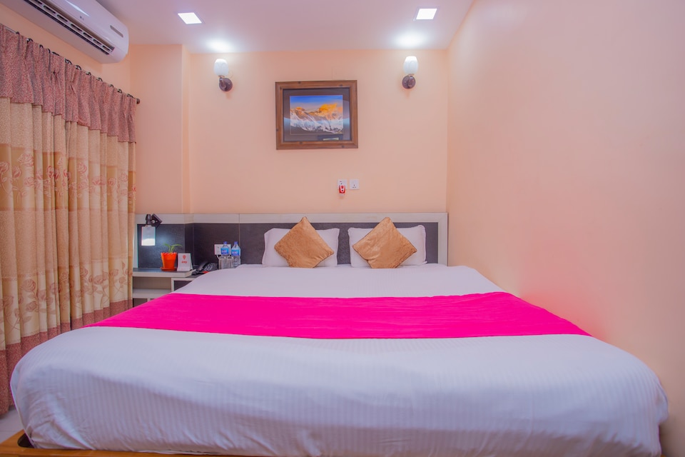 OYO 384 Ringji Palace, Kakarvitta, Kakarvitta