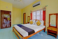 SPOT ON White House Beach Resort