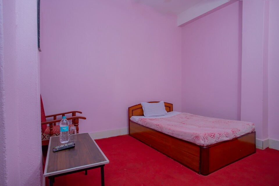 SPOT ON 385 Tirupati Palace Restaurant and Lodge, Birtamod, Birtamod