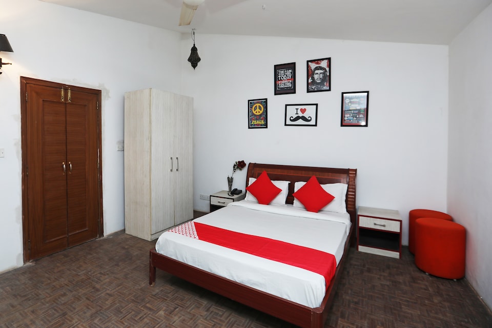 OYO 39430 96-c, Saket Delhi, Delhi