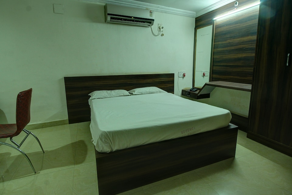 SPOT ON 39438 Hotel The Krishna Regency, Bidar city, Bidar