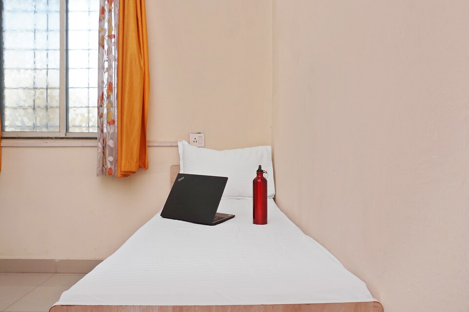 OYO LIFE PUN660 Kharadi, Kharadi Pune, Pune