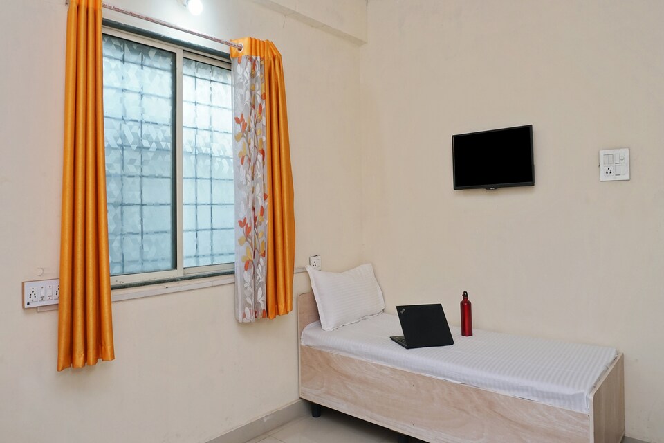 OYO LIFE PUN660 Kharadi, Kharadi Pune, Pune