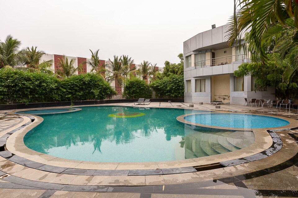 Capital O 39441 The Country Club Jade Beach Resort, ECR Chennai, Chennai