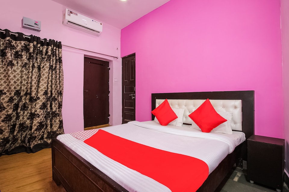OYO 39444 Shree Kashi Guest House, Godowlia, Varanasi