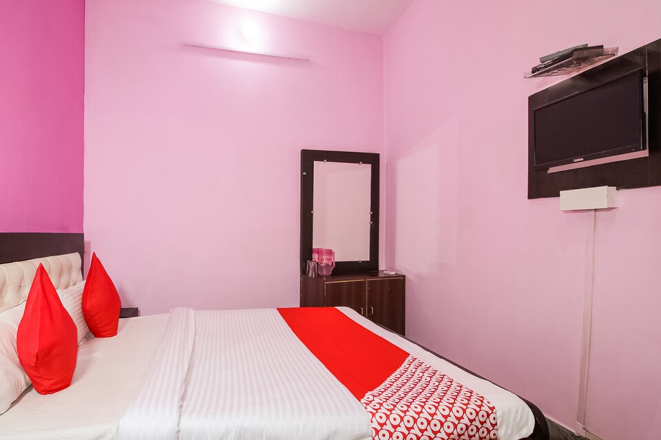 OYO 39444 Shree Kashi Guest House, Godowlia, Varanasi