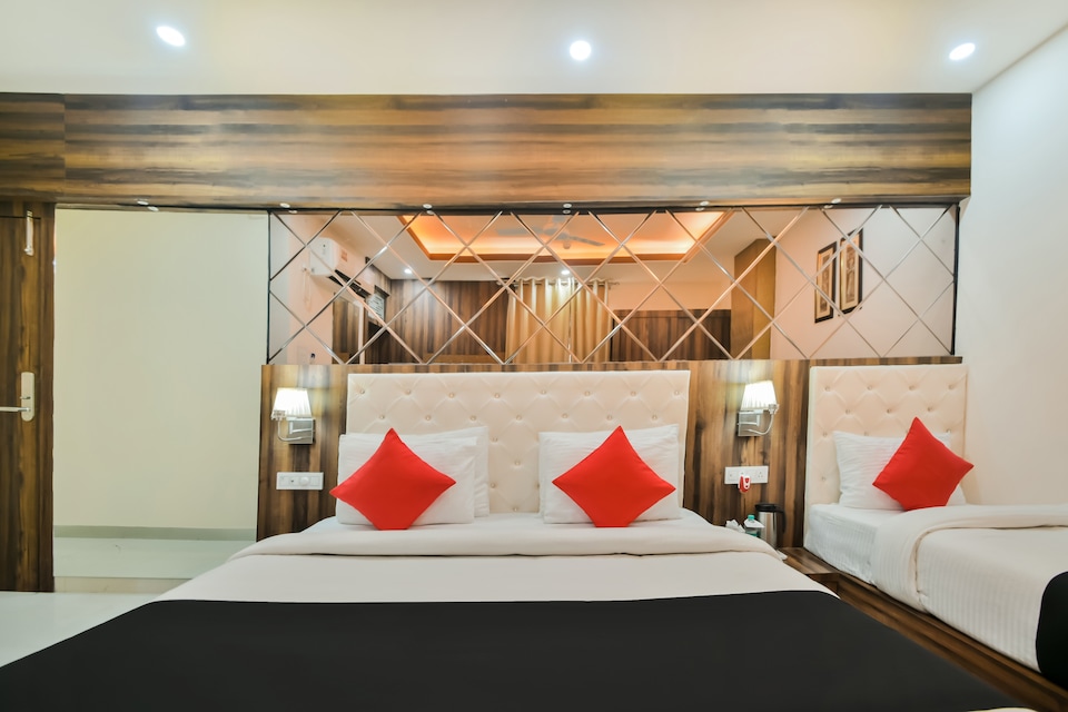 Capital O 39446 Hotel Royal Park, Talwandi Kota, Kota