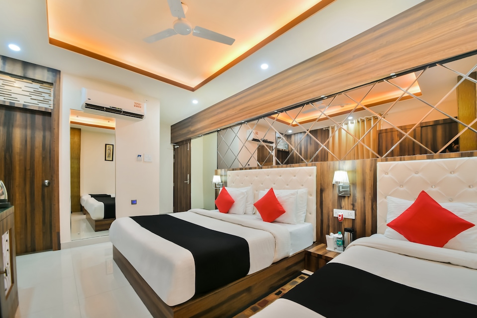 Capital O 39446 Hotel Royal Park, Talwandi Kota, Kota