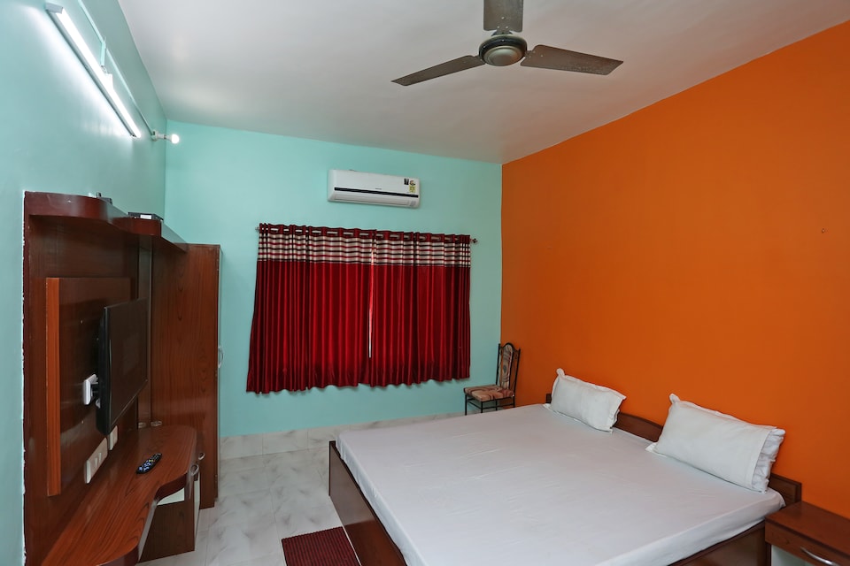 SPOT ON 39454 Abhishek Lodge, Bankura city, Bankura