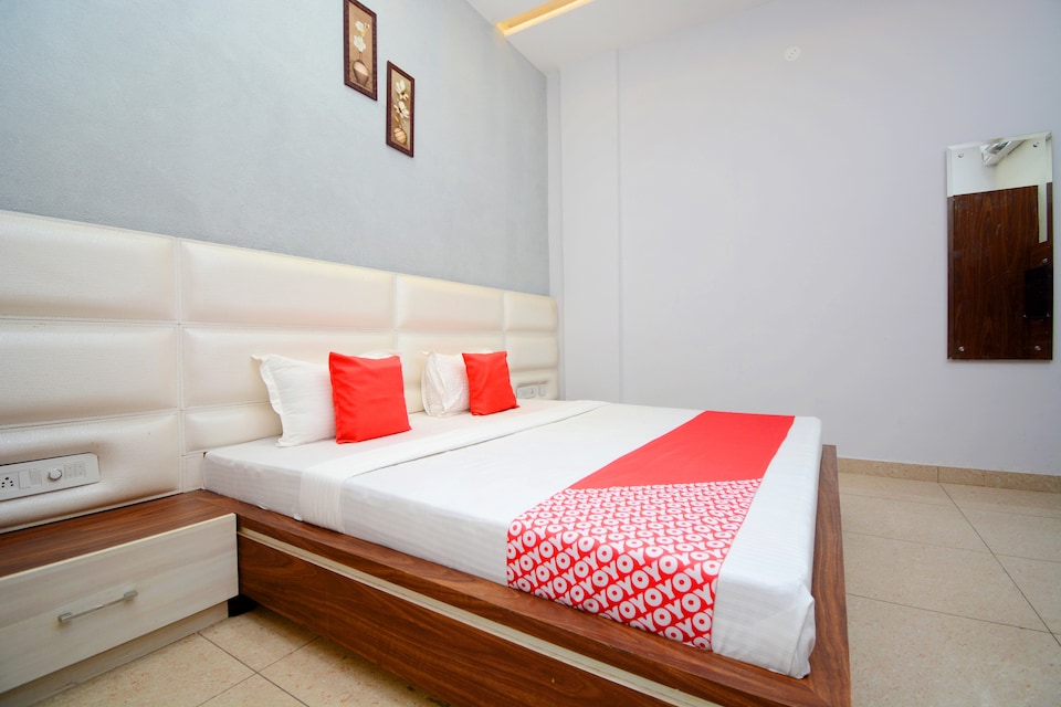 OYO 39459 Hotel Seven Seas, Pakhowal Road Ludhiana, Ludhiana