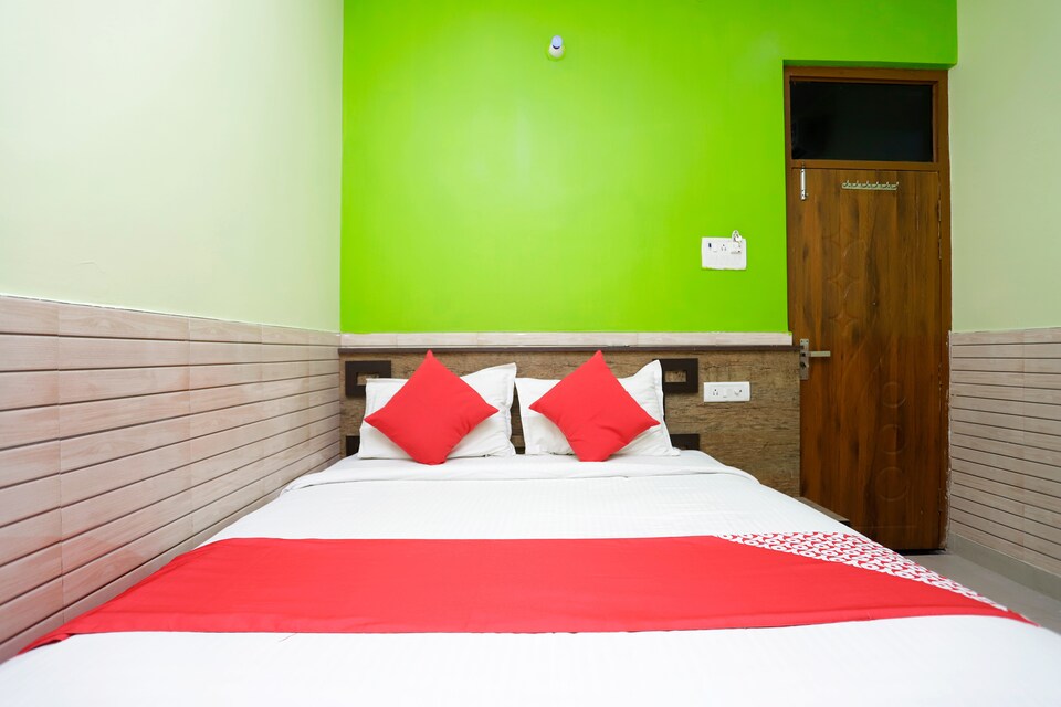 OYO 39485 Hotel Ds Grand, Hardoi, Hardoi