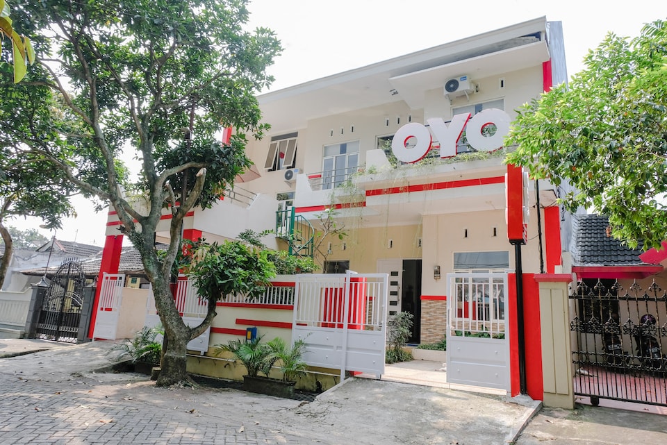 OYO 886 Omahku Asri Syariah, Malang Kota, Malang