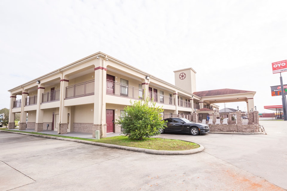 Book Hotel Port Allen LA, LA from 57 OYO Hotels