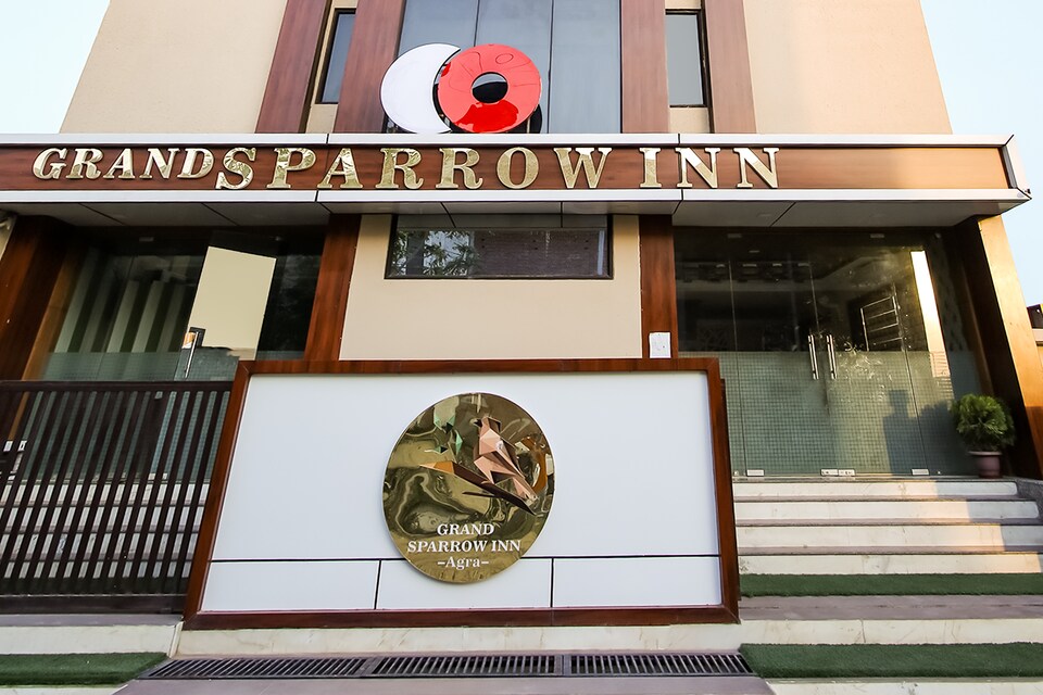 Capital O 39491 Hotel Grand Sparrow Inn, Fatehabad Road, Agra