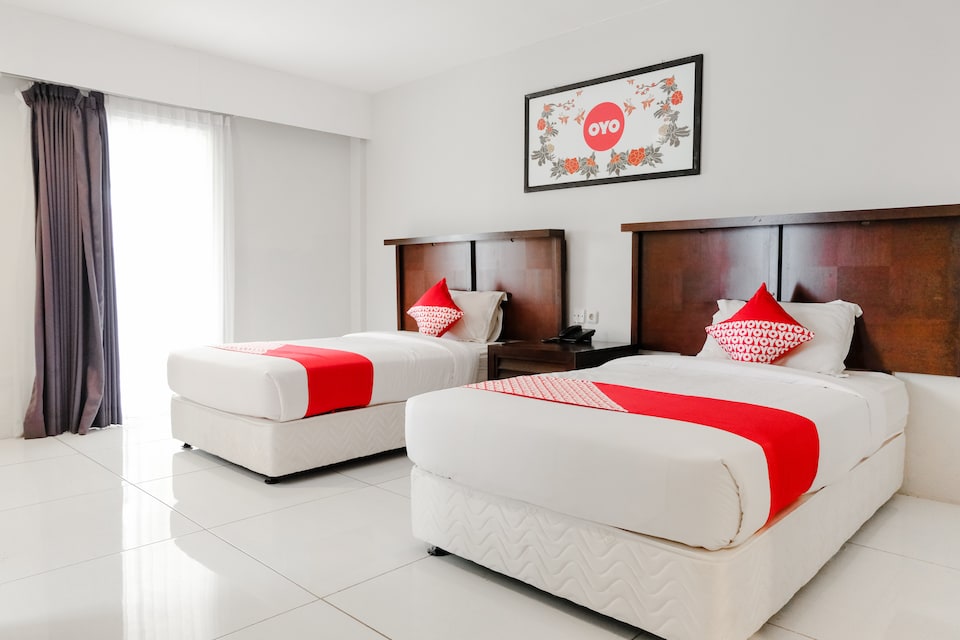 Capital O 892 Grand Pujon View Hotel And Resort, Batu, Batu