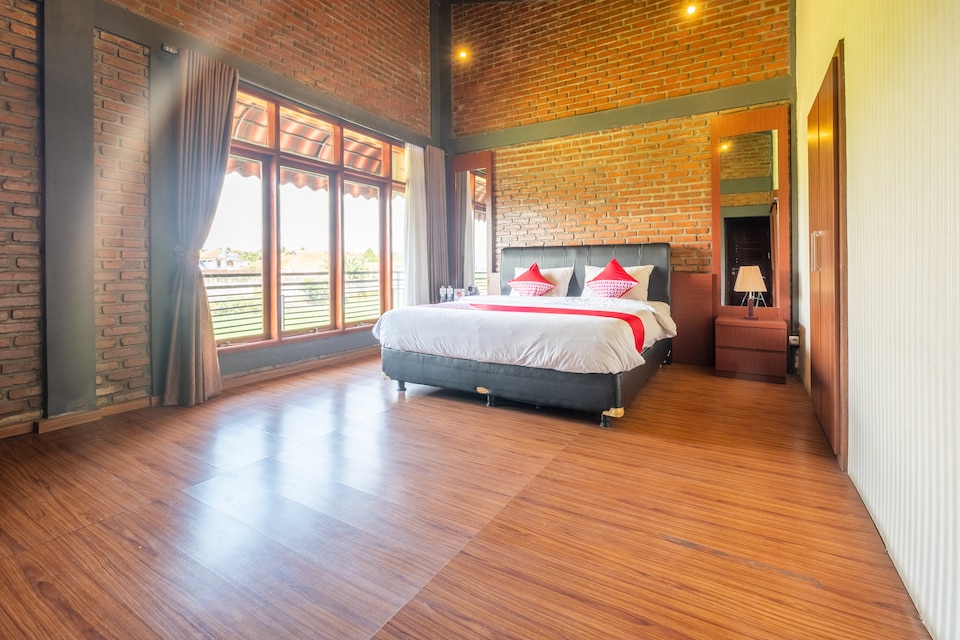 OYO 900 Villa Buleud, Garut Kota, Garut