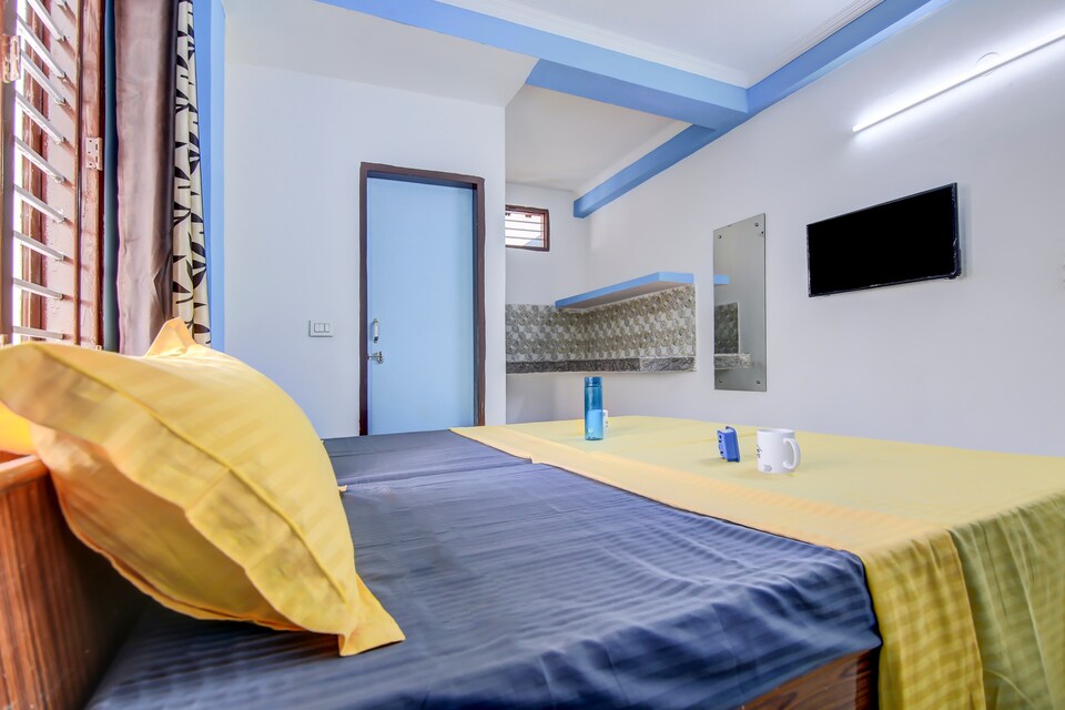 OYO LIFE GRG1428 DLF Cyber City, Old Gurgaon, Gurgaon