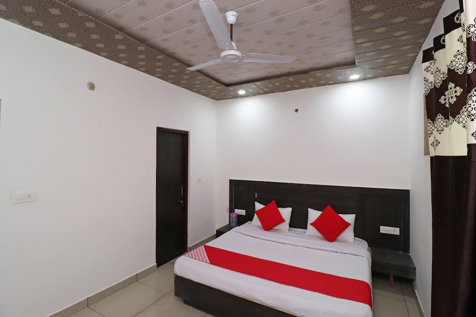 OYO 39524 Mahavir Regency, Katra, Katra