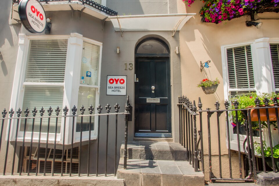 OYO Lifestyle Hotel Sea Breeze, Brighton, Brighton