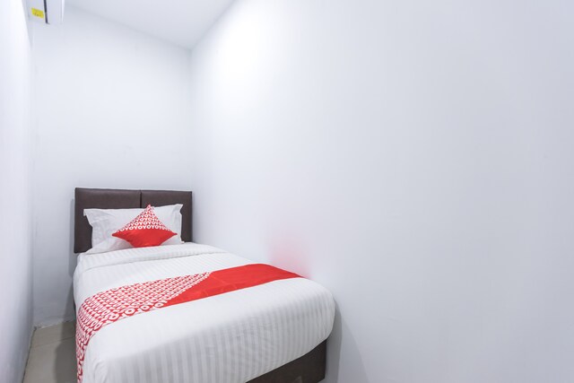 OYO 907 Wisma Cakung