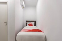 OYO 907 Wisma Cakung