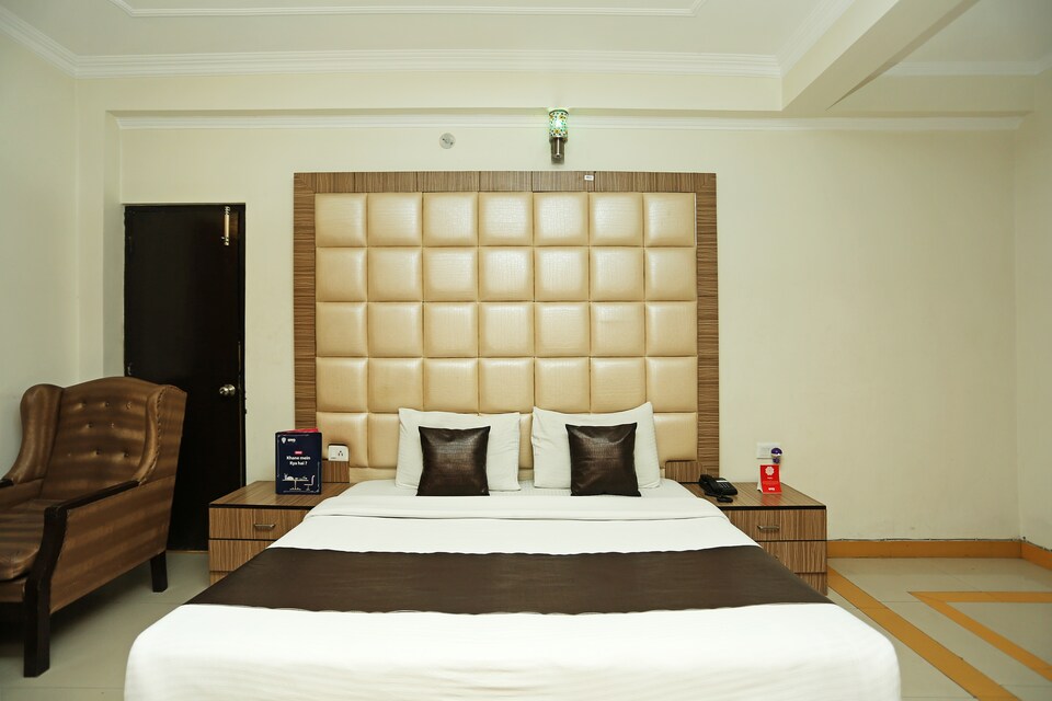 OYO 8785 Hotel Queen's Pearl, Dehradun ISBT, Dehradun