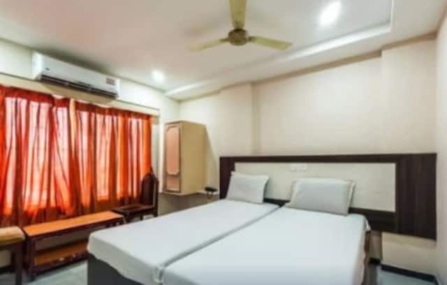 Hotel O Flagship Santhi Grand